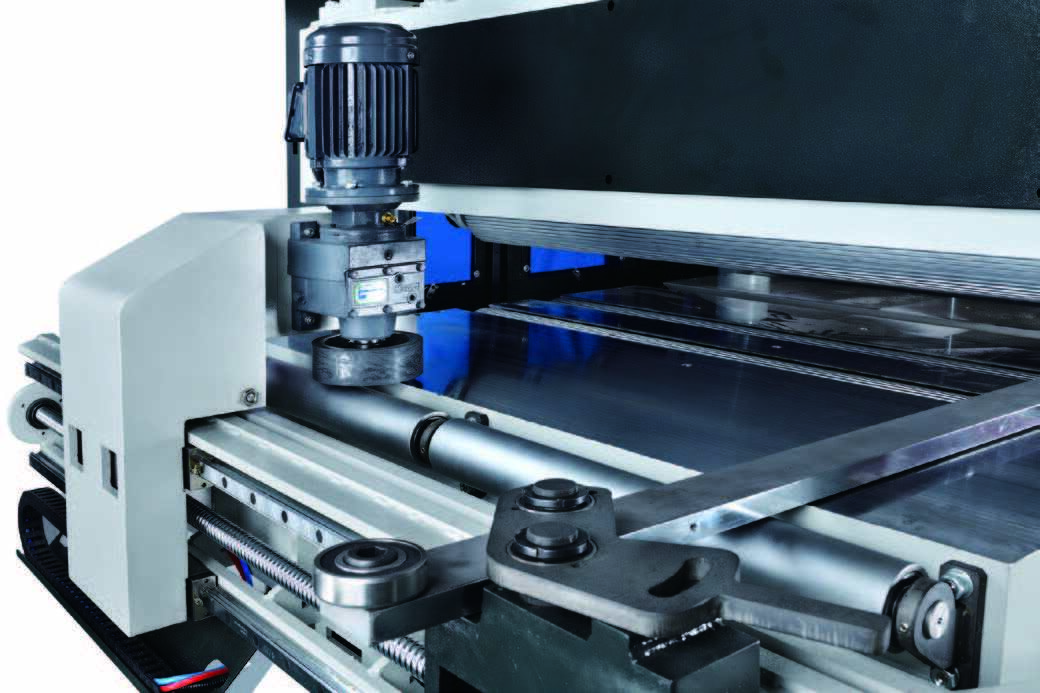 Driven Side-Pressure Feed Roller